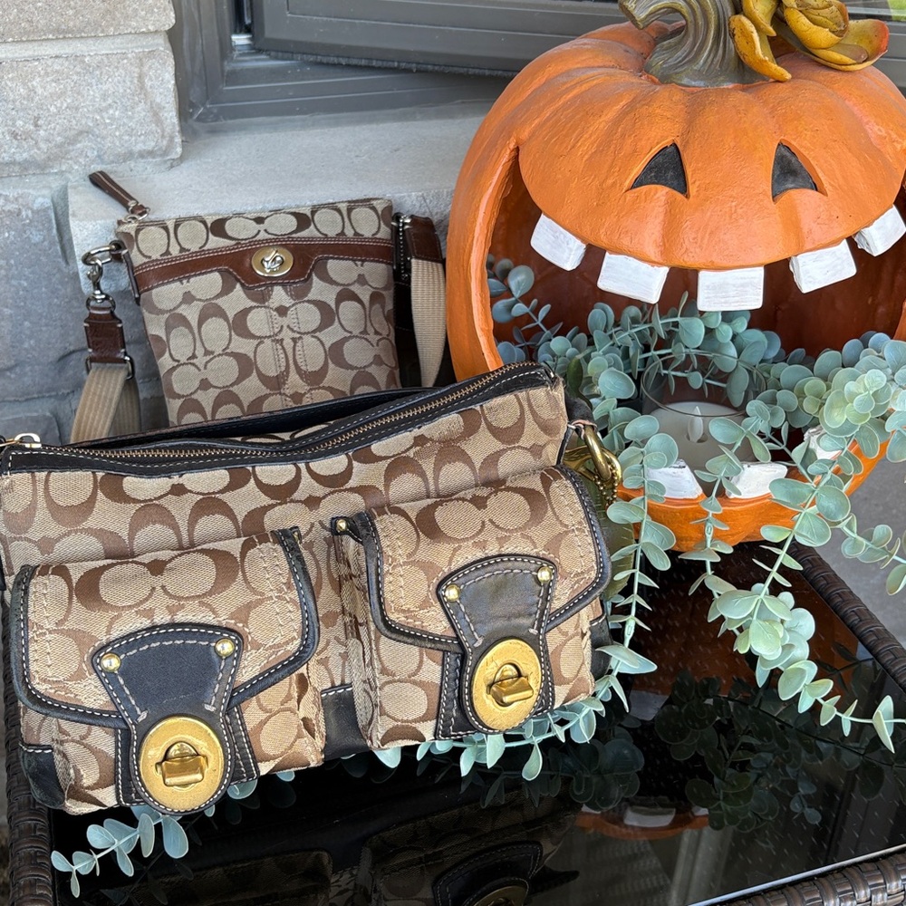 Coach Legacy F12869 Y2K Turnlock Shoulder Bag/ coach cross body